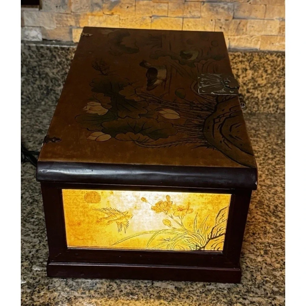 Antique Chinese Lacquered Dowry Box Chinoiserie Lamp Jewlery Art Deco Oriental